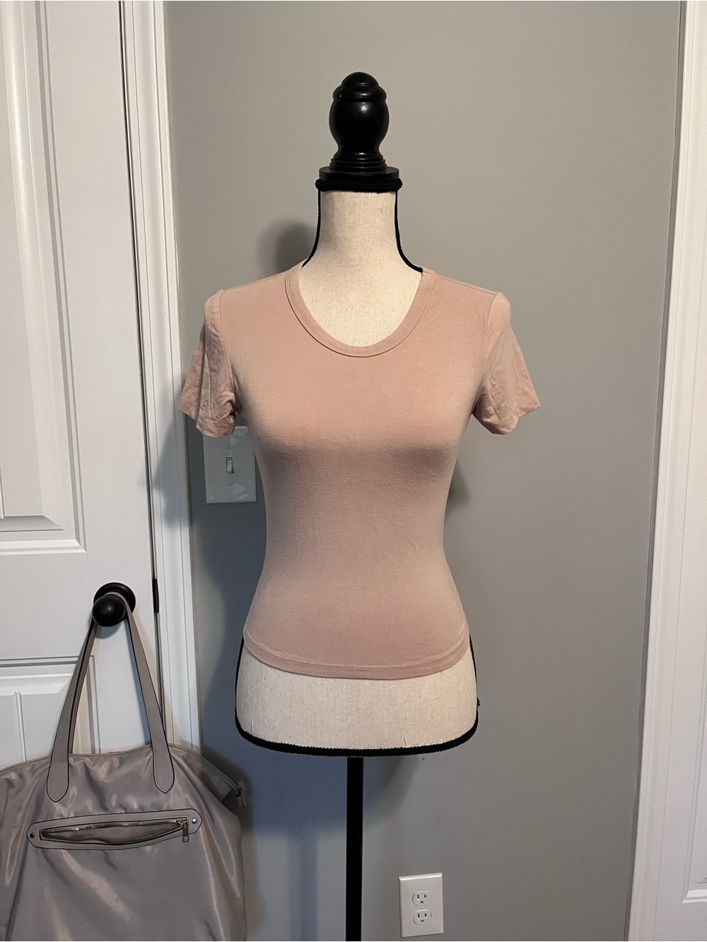 Pink Rose Short-Sleeve Crewneck Top - Tan